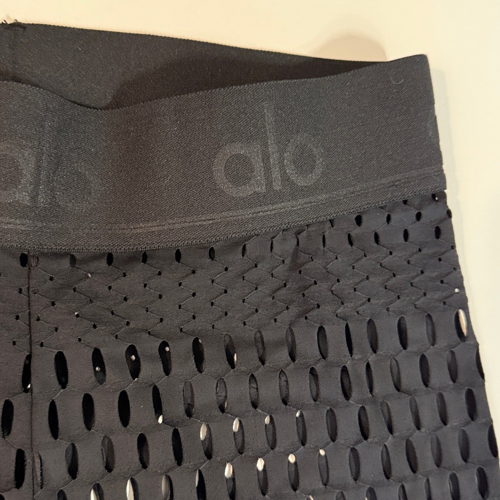ALO Yoga Black Open Knit Perforated Leggings XS - Picture 5 of 7